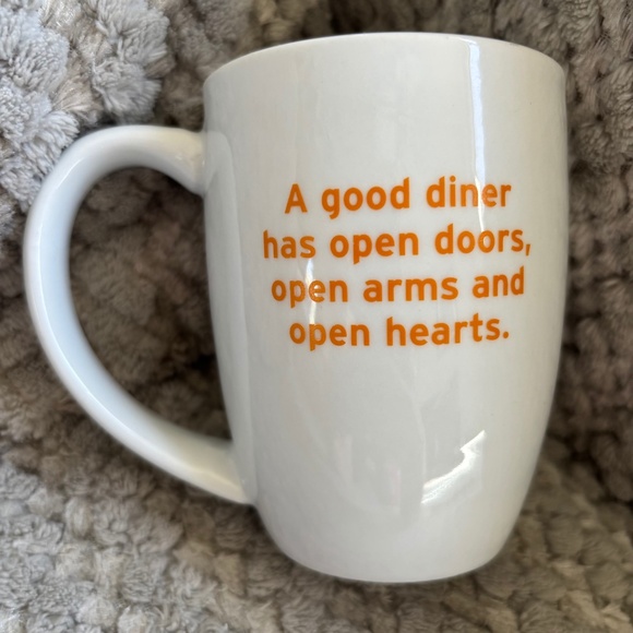 Denny's Mug Vintage Oneida A Good Diner Has Open Doors Arms And Hearts Sign Logo - Picture 2 of 6